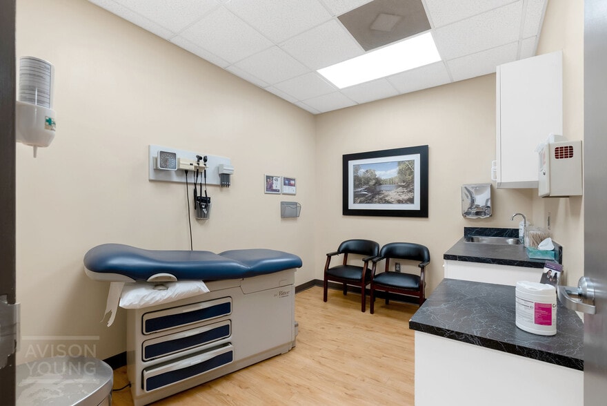 More Photos Of 35 Ray E Talley Ct, Simpsonville Medical For Sale