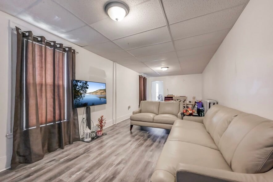 More Photos Of 317 S 10th Ave, Scranton Warehouse For Sale