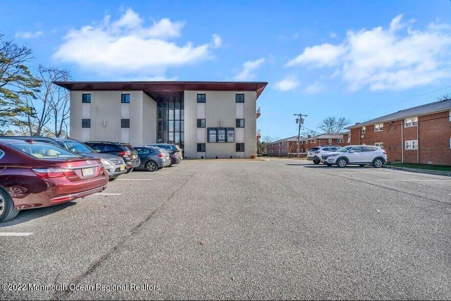 More Photos Of 445 Brick Blvd, Brick Medical For Lease