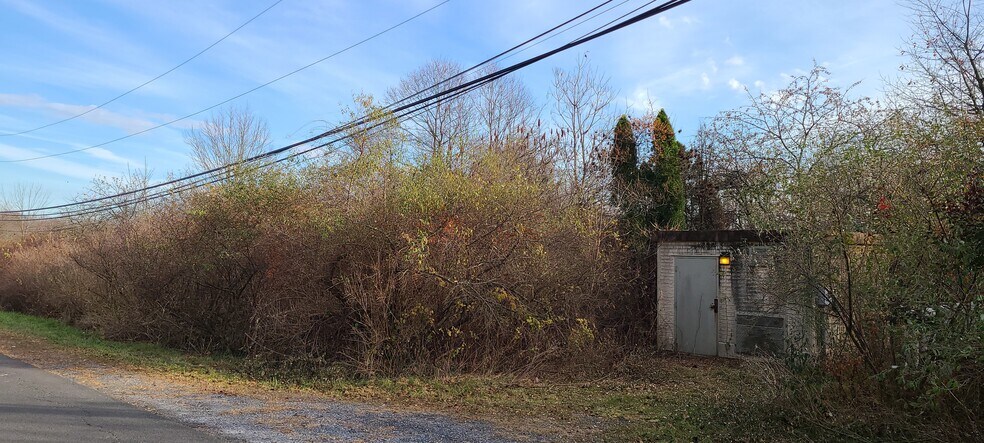 More Photos Of 229 Lowland Rd, Hamburg Land For Sale