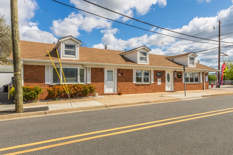 More Photos Of 301 N Main St, Manville Office For Lease