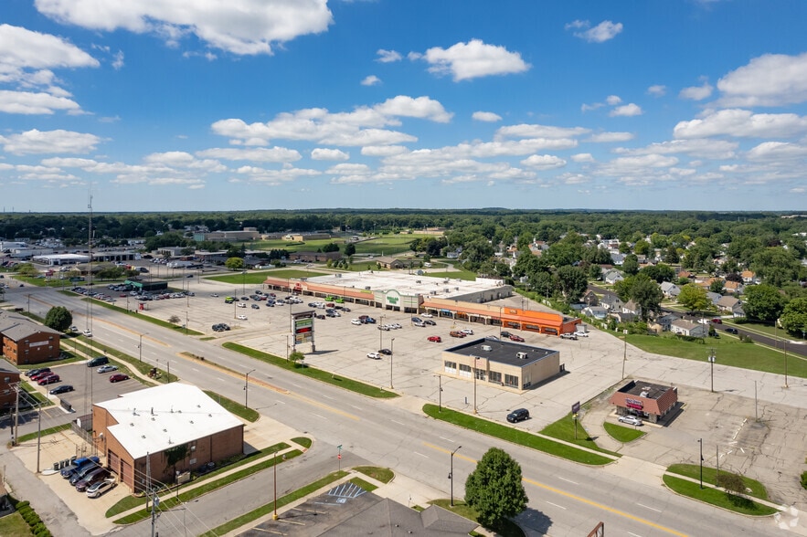 More Photos Of 4401 W Western Ave, South Bend General Retail For Lease