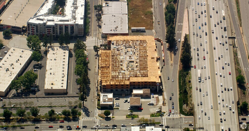 More Photos Of 127 W Pomona St, Monrovia Apartments For Lease