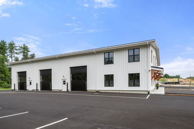 More Photos Of 2 Ricketts Pond Dr, Carver Light Distribution For Lease