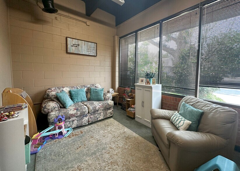 More Photos Of 1023-1025 W Colorado Ave, Colorado Springs Office For Sale