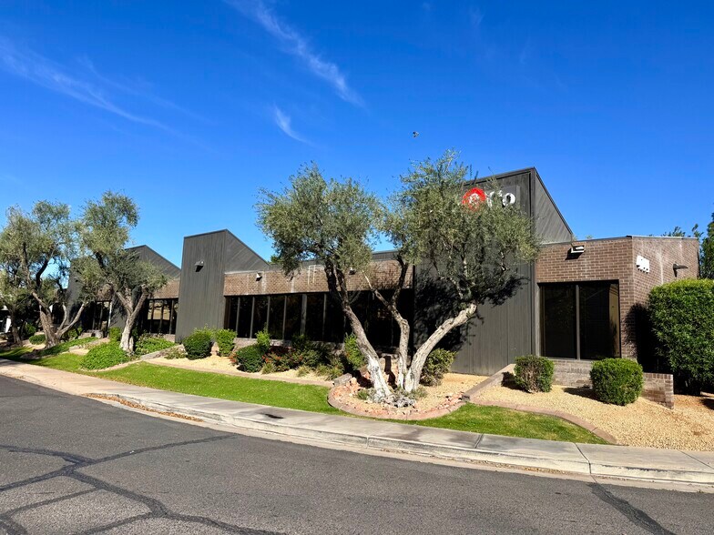 More Photos Of 4144 N 44th St, Phoenix Office For Lease