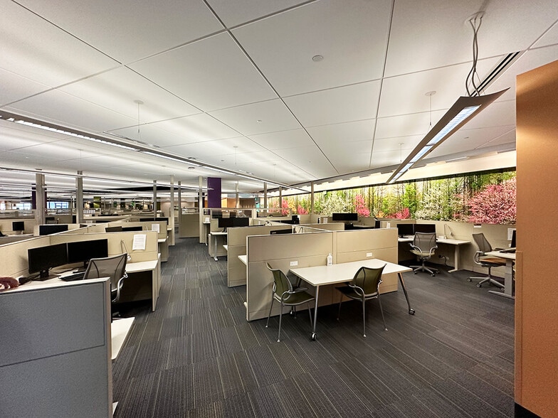 More Photos Of 550 Center St, Auburn Freestanding For Lease