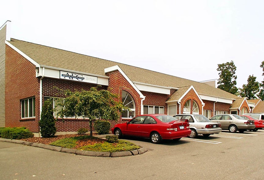 More Photos Of 4 Oxford Rd, Milford Industrial For Lease