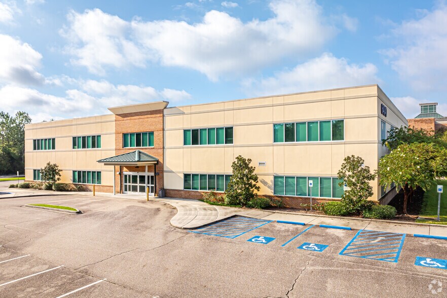 More Photos Of 64040 Highway 434, Lacombe Medical For Lease