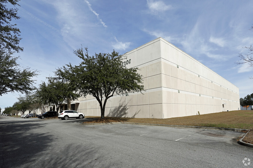 Primary Photo Of 1301 Charleston Regional Pky, Charleston Warehouse For Lease