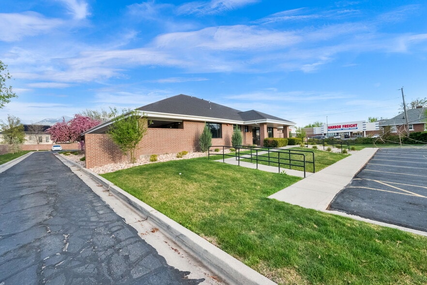 More Photos Of 10885 S State St, Sandy Medical For Sale