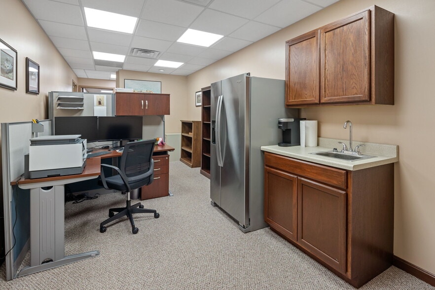 More Photos Of 30 Bolton Ln, West Creek Light Distribution For Sale