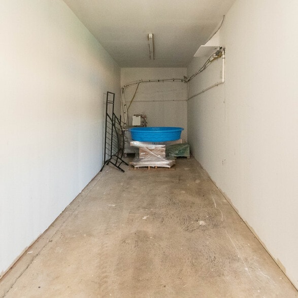 More Photos Of 1402 Route 300, Newburgh Showroom For Sale