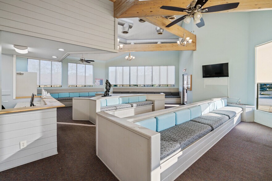 More Photos Of 237 Upper Riverdale Rd, Riverdale Medical For Sale