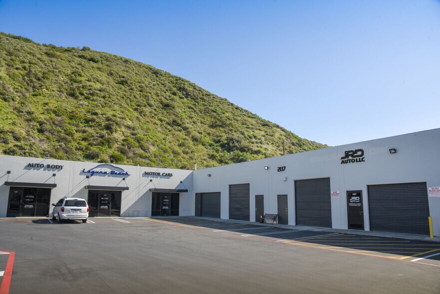 More Photos Of 2171-2183 Laguna Canyon Rd, Laguna Beach Unknown For Lease