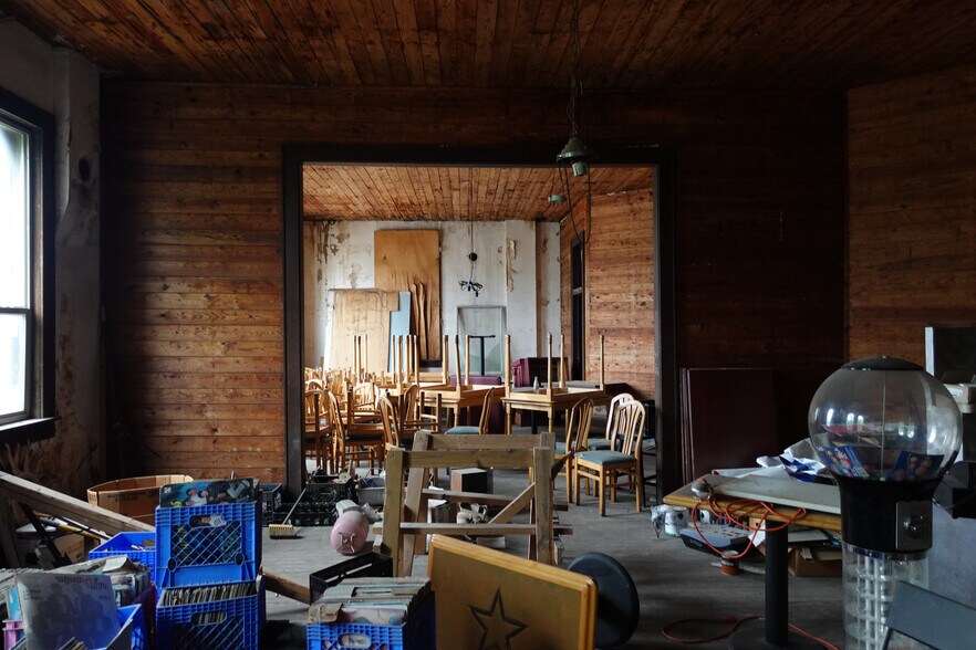 More Photos Of 119-121 E 3rd St, Taylor Freestanding For Sale