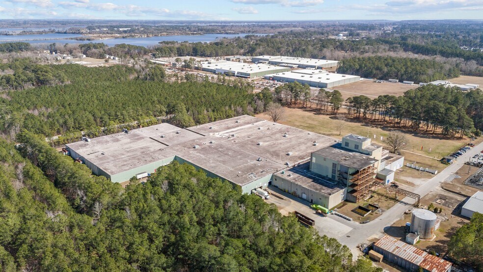 More Photos Of 197 Bosch Blvd, New Bern Warehouse For Lease