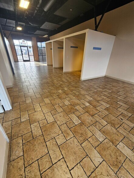 More Photos Of 4255 S Durango Dr, Las Vegas Freestanding For Lease