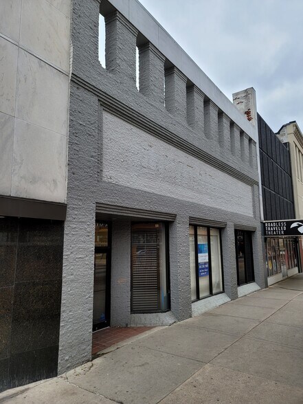 More Photos Of 452 Main St, Buffalo Drugstore For Lease
