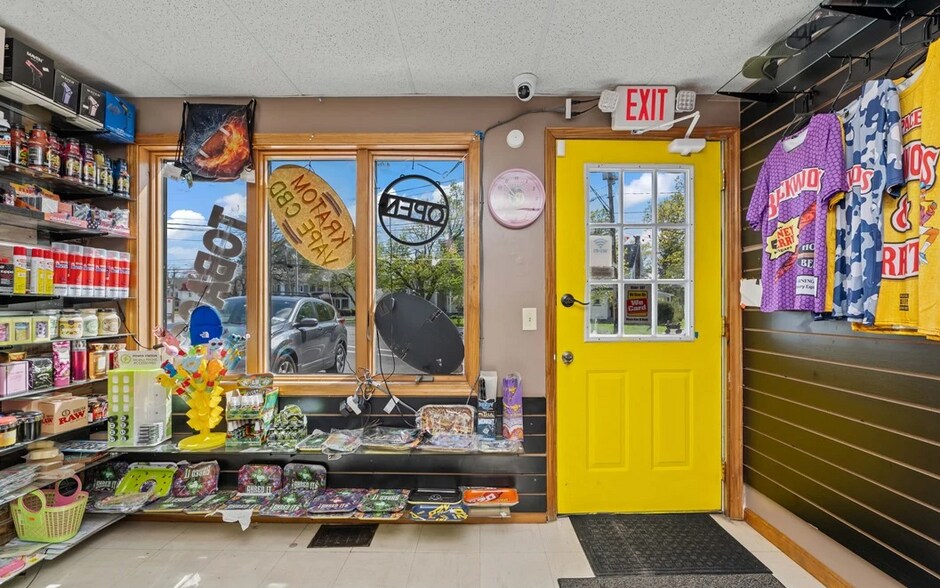 More Photos Of , Caledonia General Retail For Sale