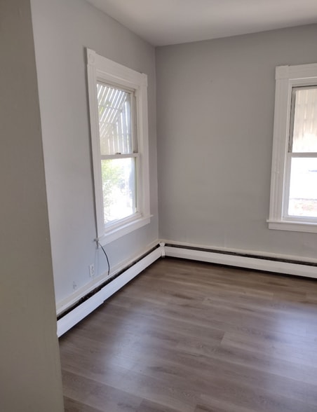 More Photos Of 807 E Main St, Waterbury Apartments For Sale