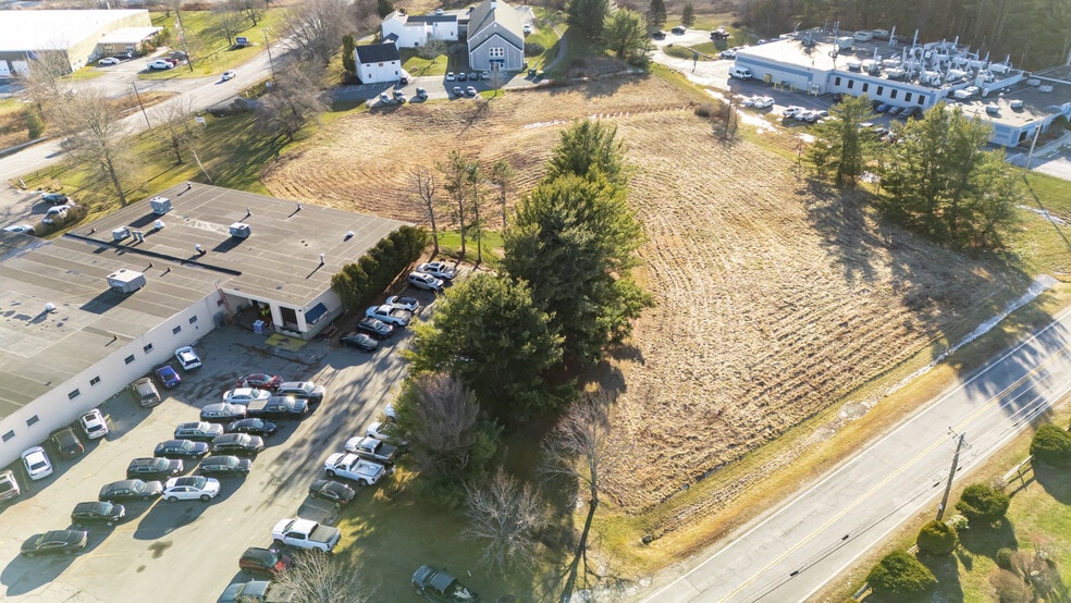 More Photos Of 116 Parker St, Newburyport Manufacturing For Sale