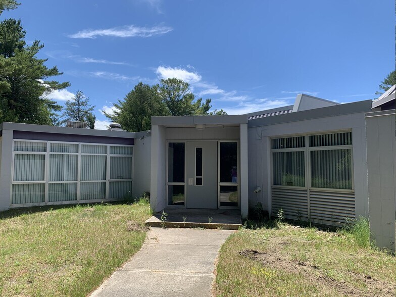 More Photos Of 701 Pinecrest st, Alpena Schools For Sale