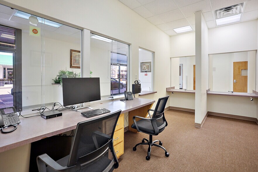 More Photos Of 711 W Main St, Leesburg Medical For Lease