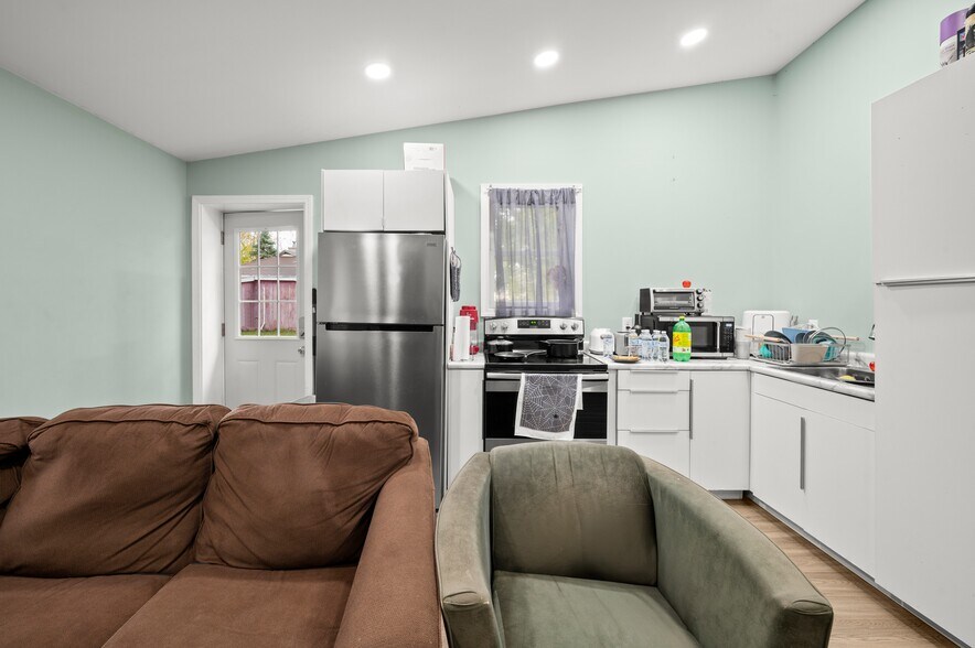 More Photos Of 5590 Paw Paw Lake Rd, Coloma Apartments For Sale