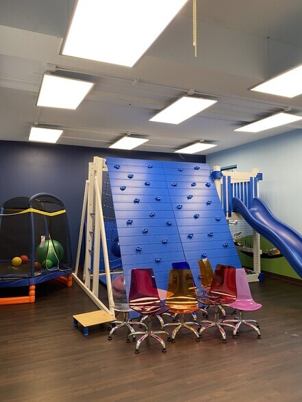 More Photos Of 26 Park Pl, Paramus Office For Lease