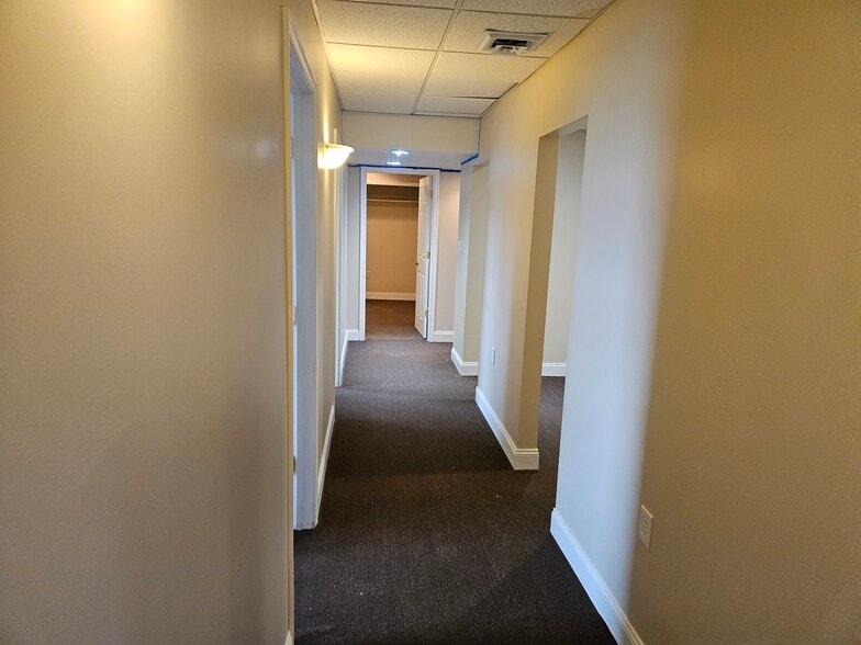 More Photos Of 242 Noble Rd, Waverly Township Office For Lease