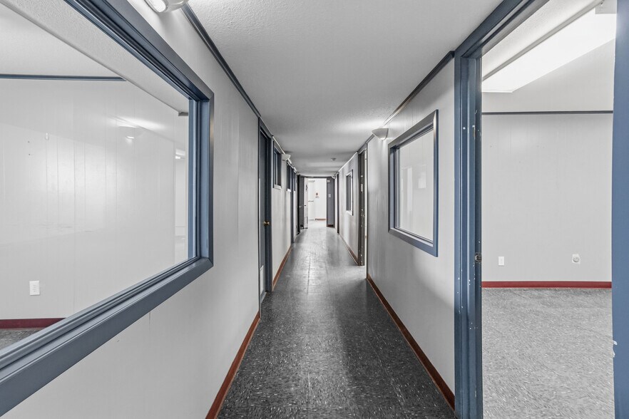 More Photos Of 6719 E Highway 332, Freeport Industrial For Sale