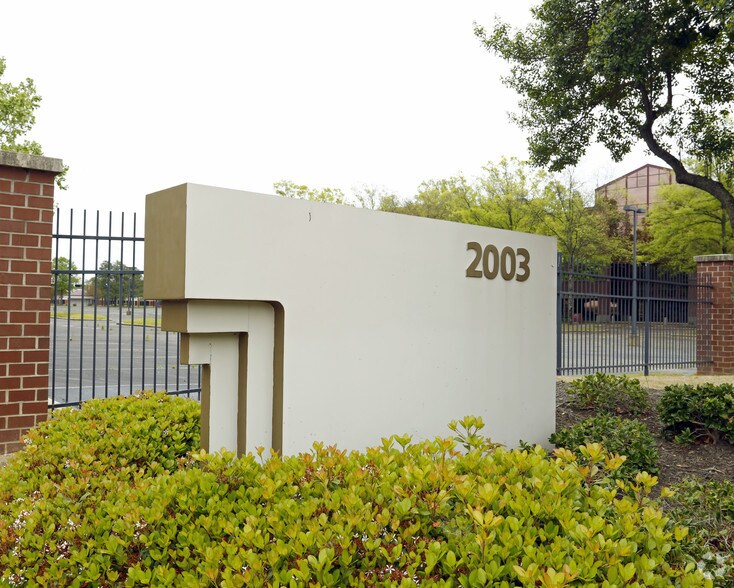 More Photos Of 2003 Corporate Ave, Memphis Office For Lease