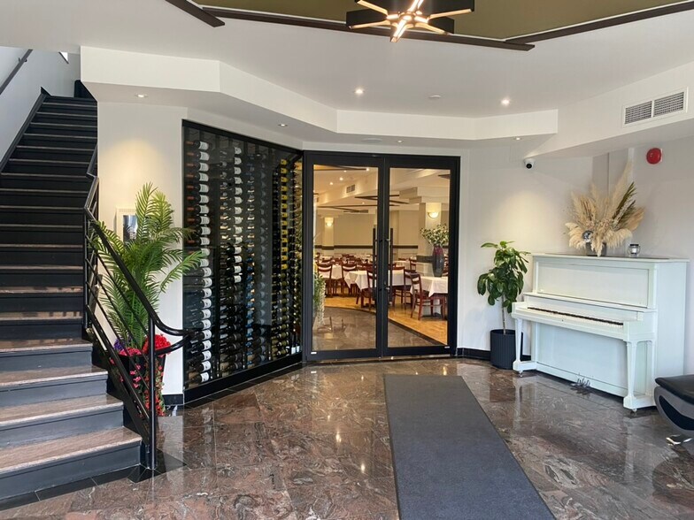 More Photos Of 475 Oakwood Ave, Toronto Storefront Retail Office For Sale