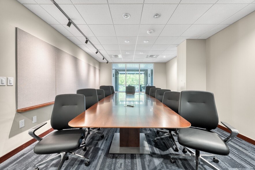 More Photos Of 151 Meeting St, Charleston Office Residential For Lease