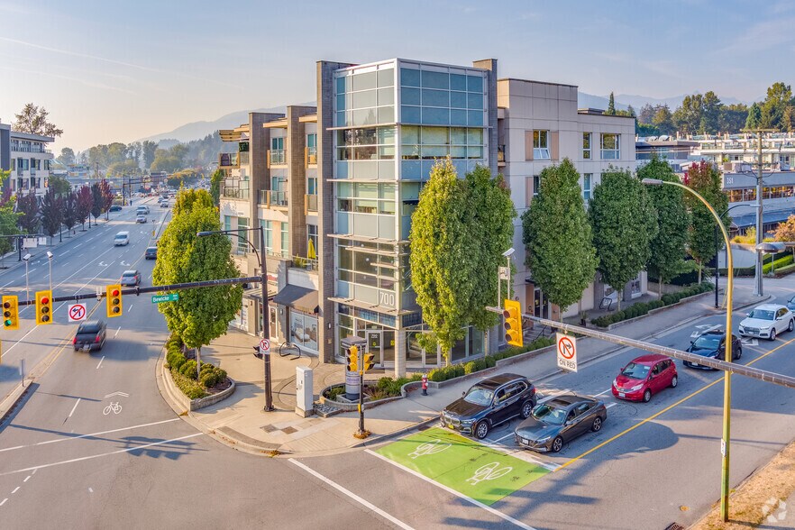 More Photos Of 700 Marine Dr, North Vancouver Office For Lease