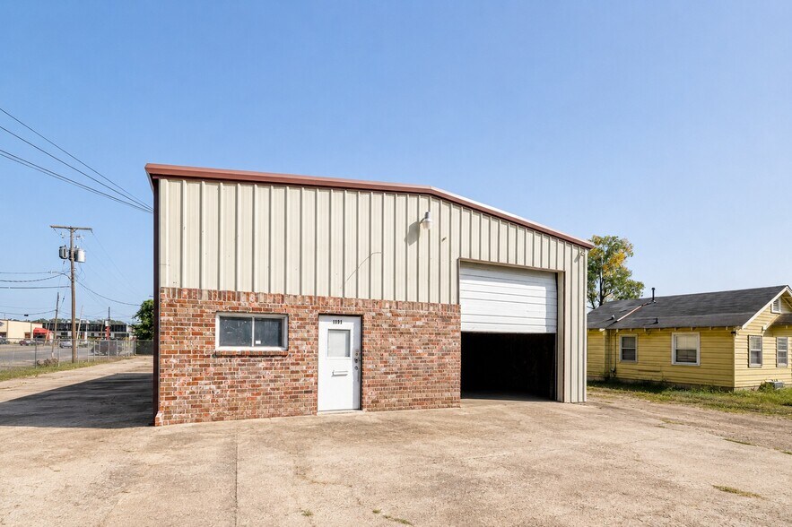 Primary Photo Of 1401 Pine St, Monroe Industrial For Sale