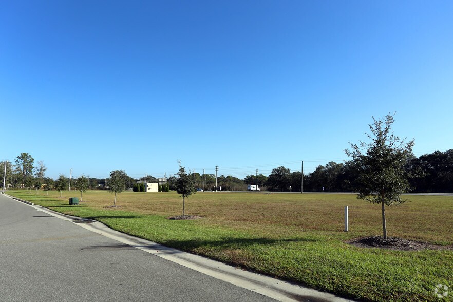 More Photos Of 201 S County Line Rd, Plant City Unknown For Lease