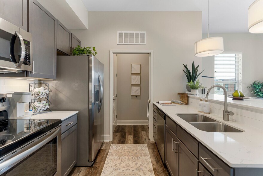 More Photos Of 110 N Boston Ave, Tulsa Multifamily For Sale