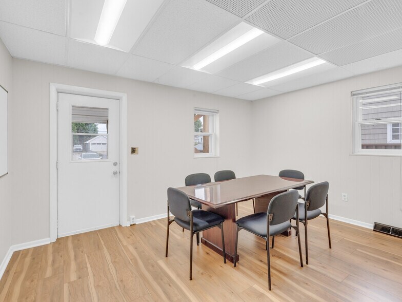 More Photos Of 239 E Main St, Westminster Office For Sale