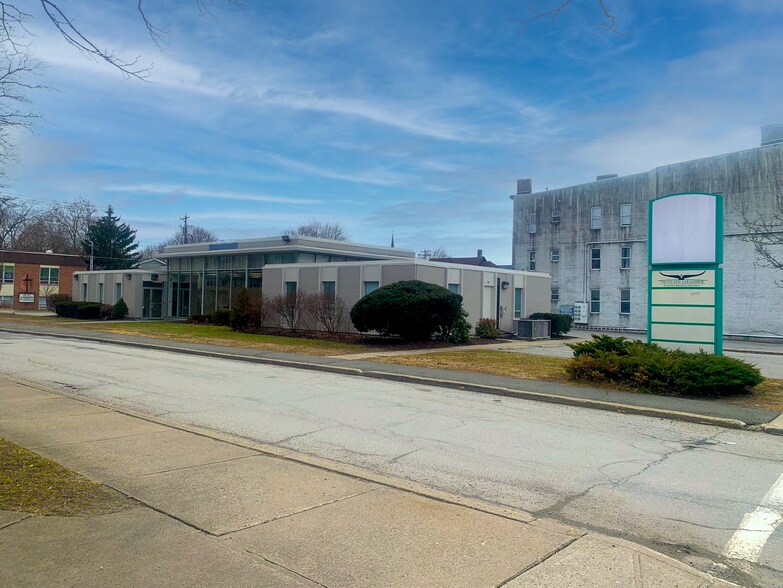 More Photos Of 5 S Broome St, Port Jervis Bank For Sale