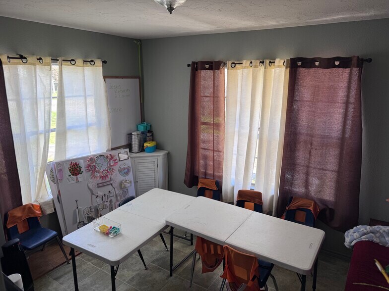 More Photos Of 307 Acker St, Magnolia Flex For Sale