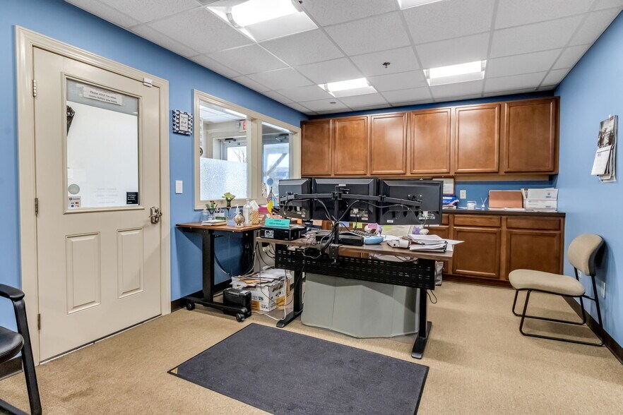 More Photos Of 2-85 Bristol Ln, Ellicottville General Retail For Lease