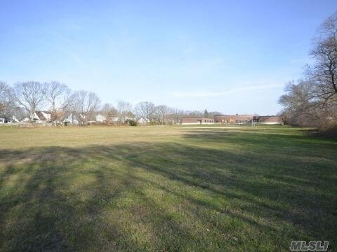 More Photos Of 350 Higbie Ln, West Islip Office For Lease