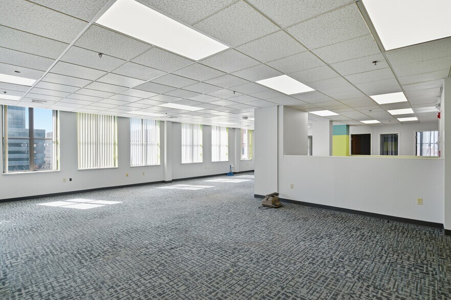 More Photos Of 289-307 Bridge St, Springfield Medical For Sale