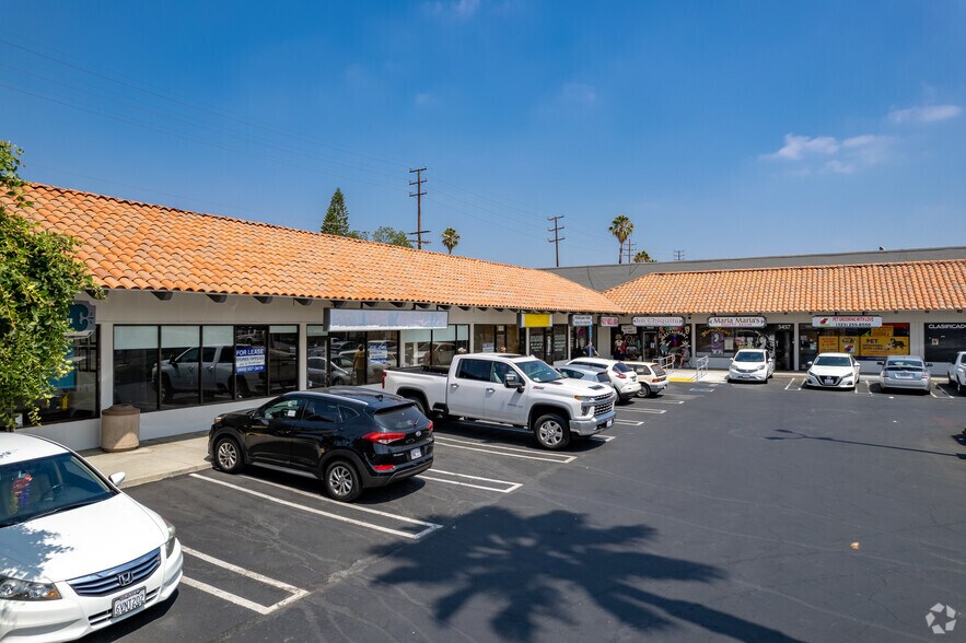 More Photos Of 5461-5485 N Figueroa St, Los Angeles Storefront For Lease