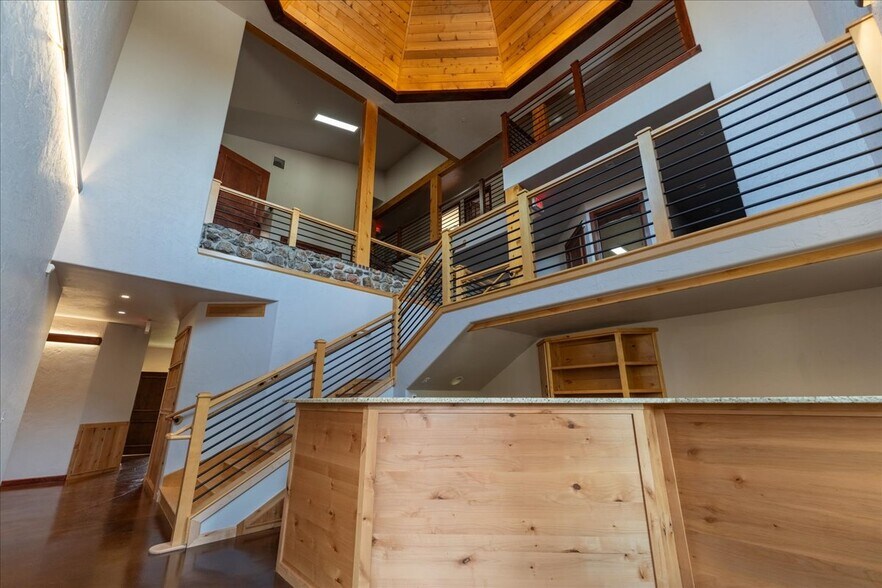 More Photos Of 4242 N Meridian Ave, Oklahoma City Office For Sale