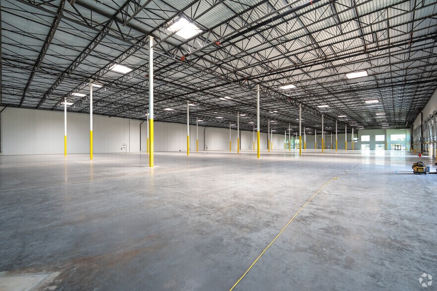 More Photos Of 250 Lauo Loop, Kahului Warehouse For Lease