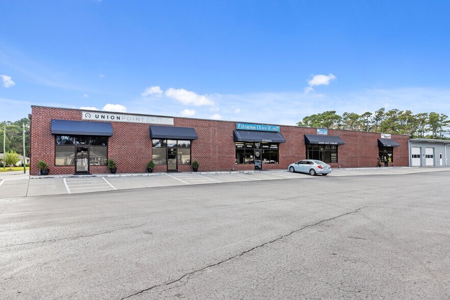 More Photos Of 688 Hwy 70 Otway, Beaufort Freestanding For Lease