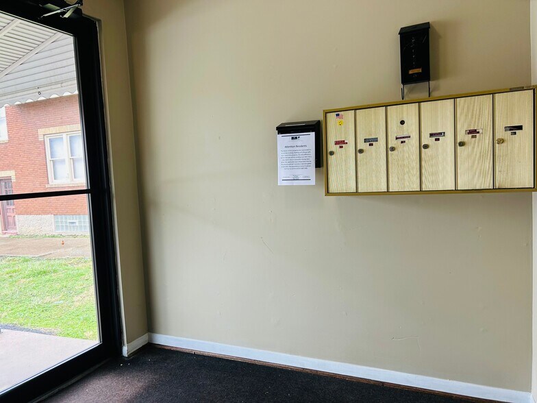 More Photos Of 1584 W Galbraith Rd, Cincinnati Apartments For Sale